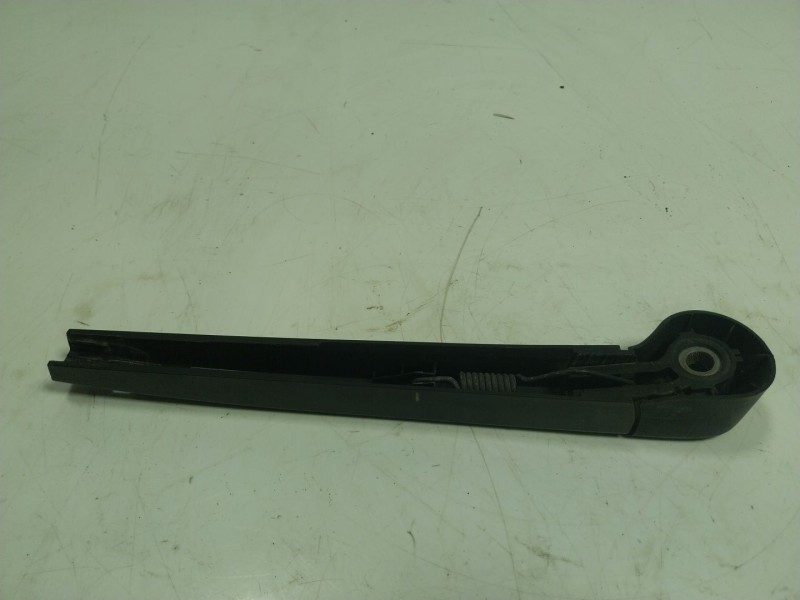 Recambio de brazo limpia trasero para seat leon (5f1) 1.6 tdi referencia OEM IAM   