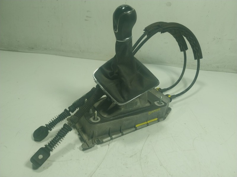 Recambio de palanca cambio para seat ibiza (6p1) 1.2 tsi referencia OEM IAM  6Q0711061E 