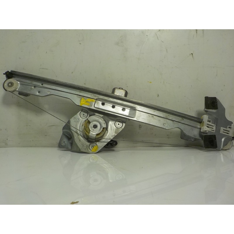 Recambio de elevalunas delantero derecho para dacia duster 1.5 dci diesel fap cat referencia OEM IAM 807206838R 128001471B 