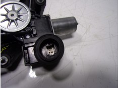 Recambio de elevalunas delantero izquierdo para toyota yaris 1.5 vvti hev referencia OEM IAM  0620206071  2