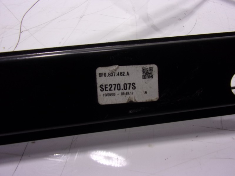 Recambio de elevalunas delantero derecho para seat ibiza (kj1) 1.0 tsi referencia OEM IAM 6F0837462C 6F0837462A 
