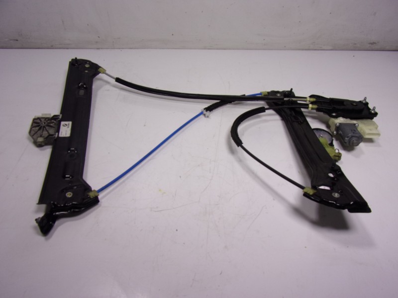 Recambio de elevalunas delantero izquierdo para mini mini (f56) 1.5 12v turbodiesel referencia OEM IAM 51337296443 7296441 67625