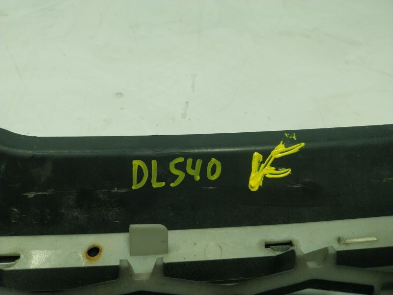 Recambio de rejilla delantera para land rover range rover (lm) td6 hse referencia OEM IAM DHB500193LQV  DHB500580LQV