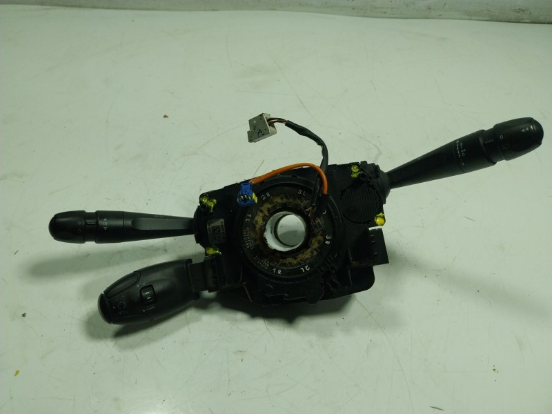 Recambio de mando luces para peugeot 208 1.6 blue-hdi fap referencia OEM IAM  98081771 