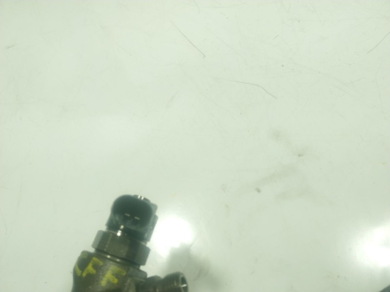 Recambio de inyector para volkswagen tiguan (5n1) 2.0 tdi referencia OEM IAM  03L130277J 