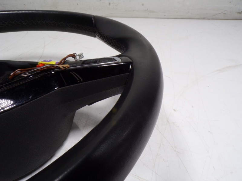 Recambio de volante para skoda yeti 1.2 tsi referencia OEM IAM 5L0419091QCWE 5L0419091Q 