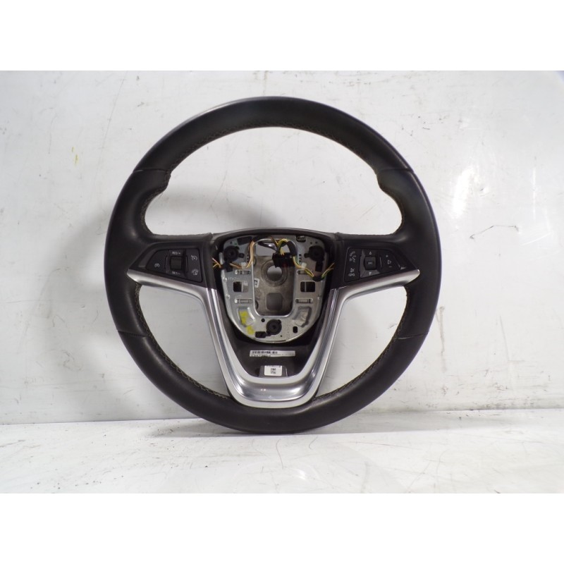 Recambio de volante para opel mokka 1.6 cdti dpf referencia OEM IAM   