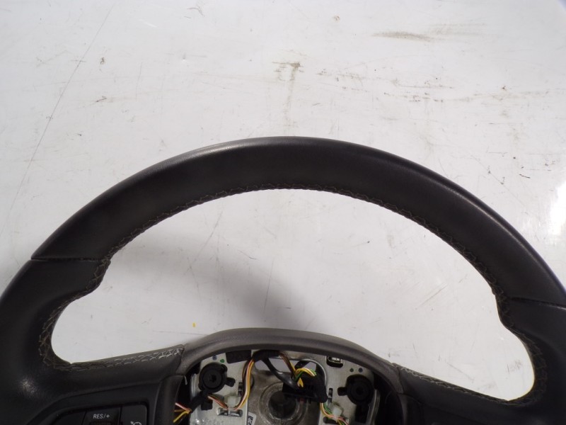 Recambio de volante para opel mokka 1.6 cdti dpf referencia OEM IAM   