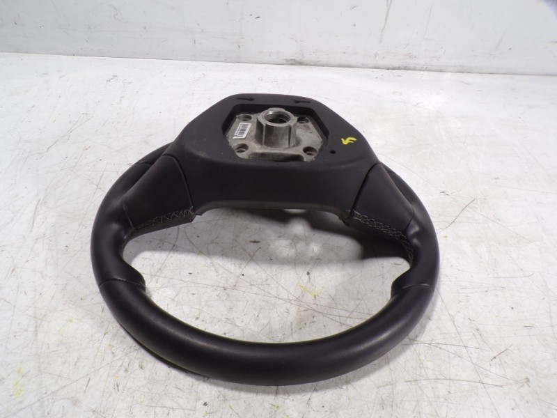 Recambio de volante para opel mokka 1.6 cdti dpf referencia OEM IAM   