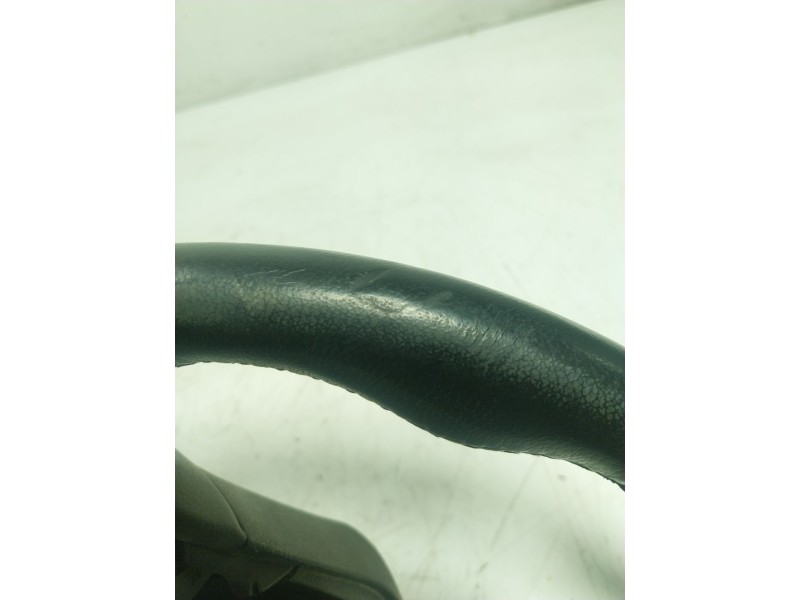 Recambio de volante para kia cee´d 1.6 gdi cat referencia OEM IAM 56111A2050 56110A2550BWK 