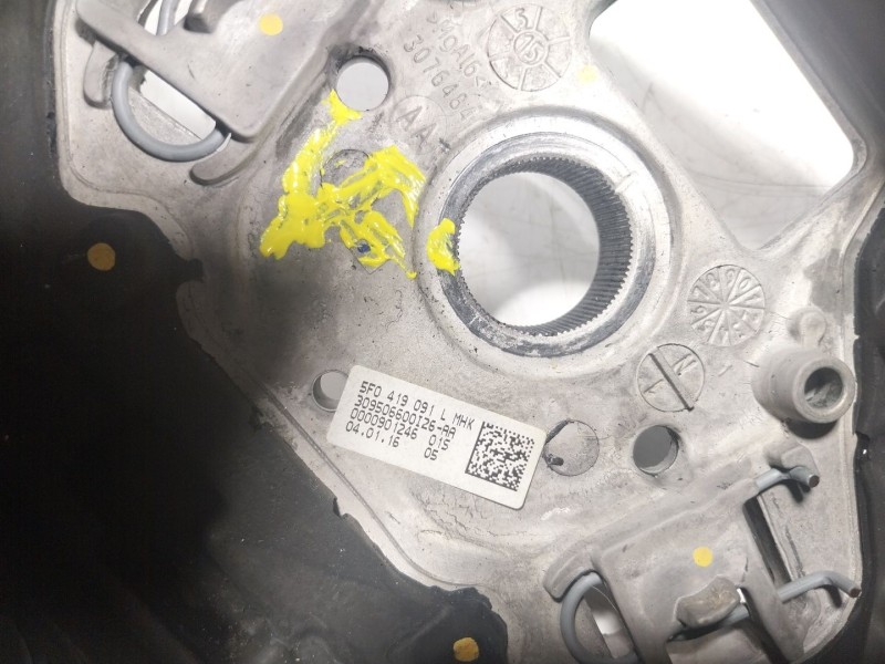 Recambio de volante para seat leon (5f1) 1.2 tsi referencia OEM IAM  5F0419091L 