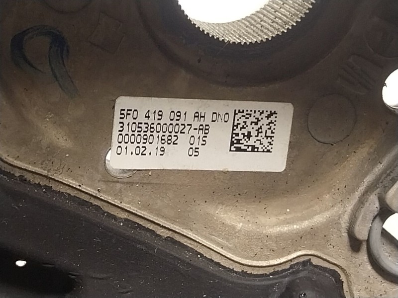 Recambio de volante para seat leon (5f1) 1.6 tdi referencia OEM IAM  5F0419091 