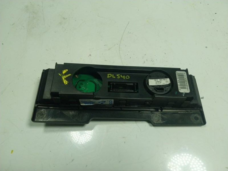 Recambio de mando multifuncion para land rover range rover (lm) td6 hse referencia OEM IAM YUL500710PUY 8124111718 