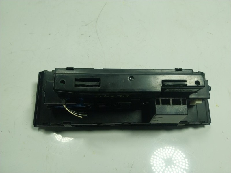 Recambio de mando climatizador para land rover range rover (lm) td6 hse referencia OEM IAM JFC000373PUY 8133313374 