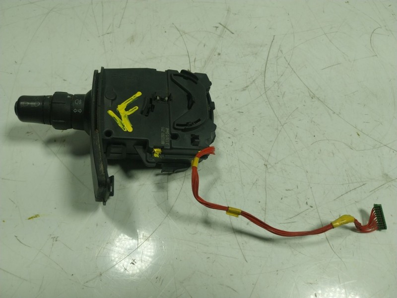 Recambio de mando luces para renault kangoo 1.5 dci diesel fap referencia OEM IAM  88102001255 