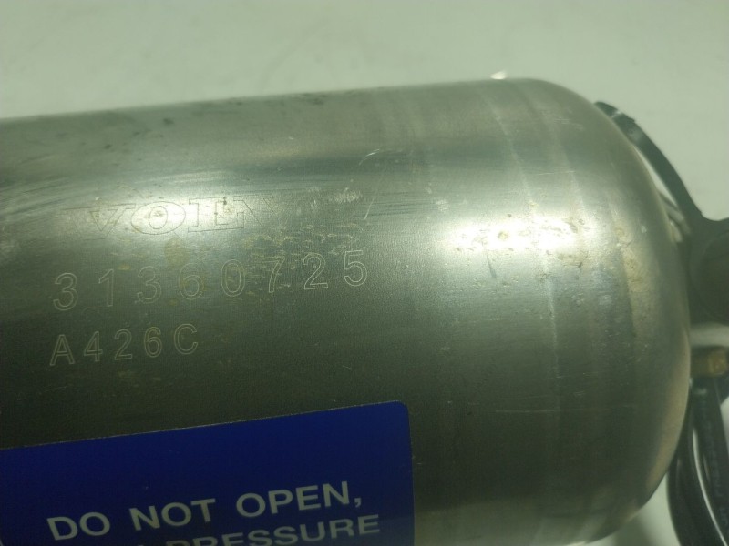 Recambio de deposito suspension para volvo xc90 excellence plug-in hybrid awd referencia OEM IAM  31360725 