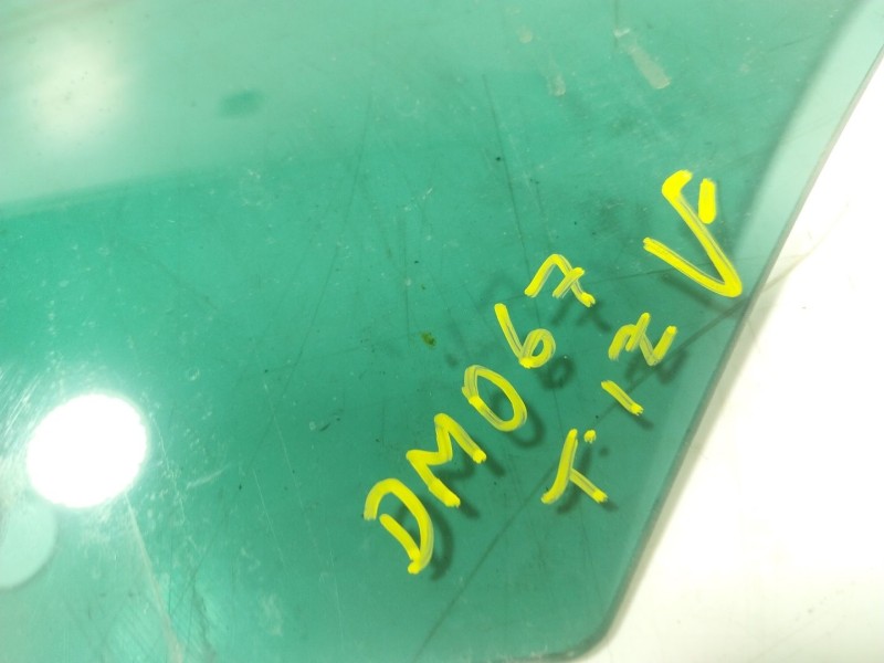 Recambio de cristal puerta trasero izquierdo para volkswagen passat berlina (cb2) 2.0 tdi referencia OEM IAM 3G5845025E  