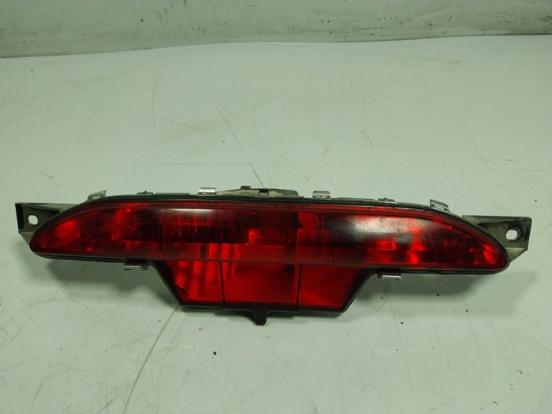 Recambio de piloto trasero central para peugeot 208 1.6 blue-hdi fap referencia OEM IAM  9674308980 