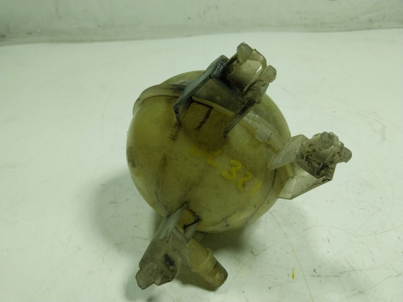 Recambio de deposito expansion para peugeot 208 1.6 blue-hdi fap referencia OEM IAM   