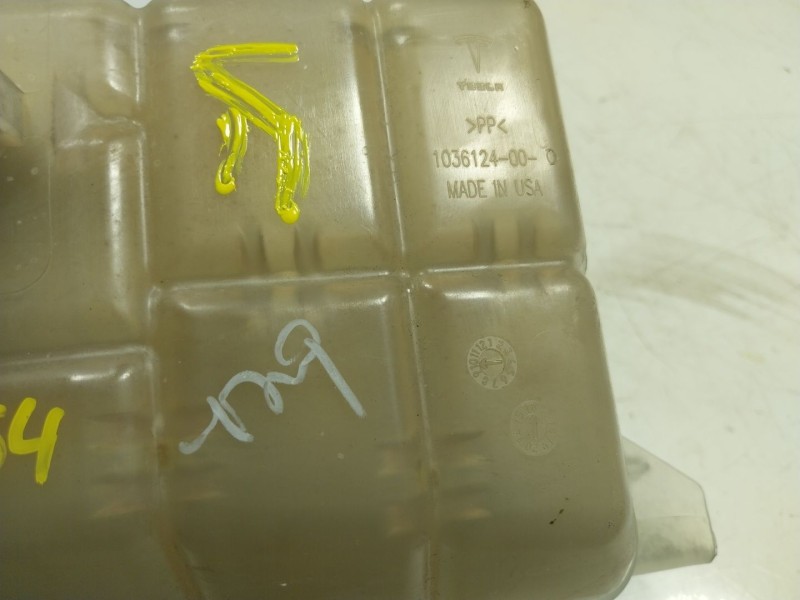 Recambio de deposito expansion para tesla model s p referencia OEM IAM  103612400 