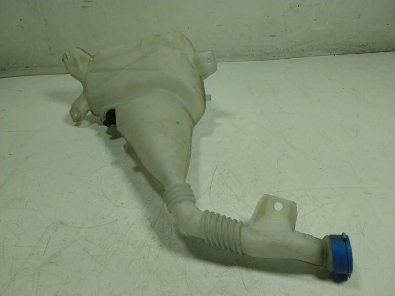 Recambio de deposito limpia para tesla model s p referencia OEM IAM  100540000B 