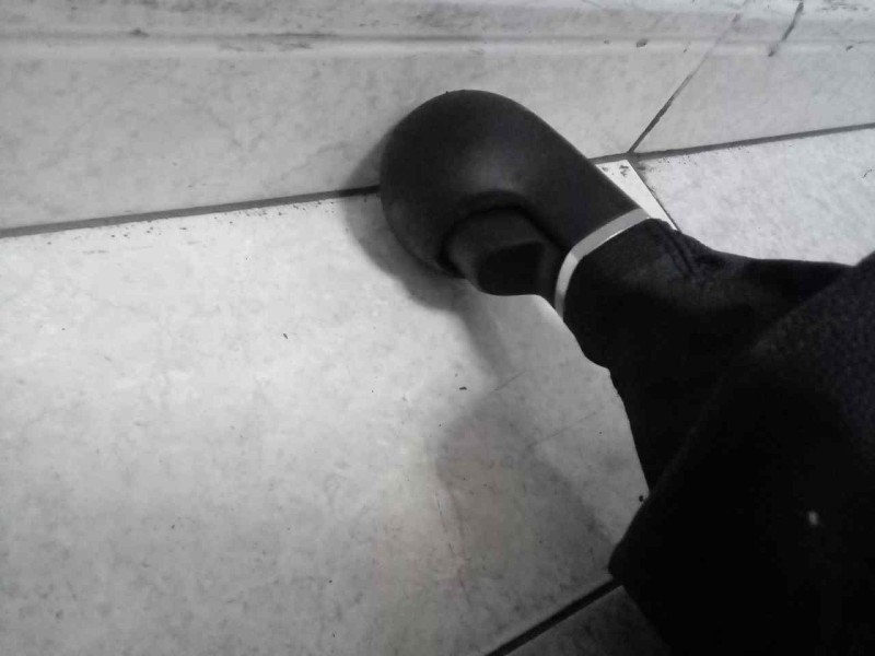 Recambio de palanca cambio para opel corsa e 1.4 referencia OEM IAM 55496803 55496803 55509034