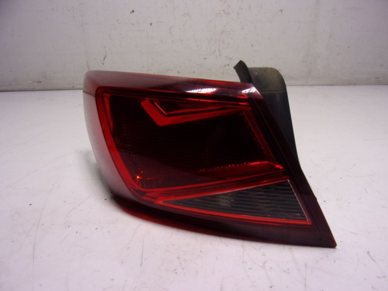 Recambio de piloto trasero izquierdo para seat leon (5f1) 2.0 tdi referencia OEM IAM 5F0945095D 5F0945095D 