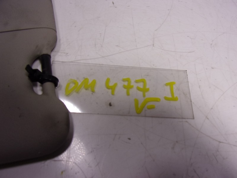 Recambio de parasol izquierdo para dacia duster 1.5 dci diesel fap cat referencia OEM IAM 964010723R  