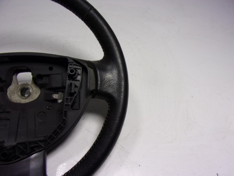 Recambio de volante para dacia duster 1.5 dci diesel fap cat referencia OEM IAM 484000919R 484302824R 