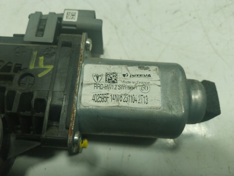 Recambio de motor elevalunas trasero derecho para tesla model s p referencia OEM IAM  REFERENCIA ILEGIBLE 