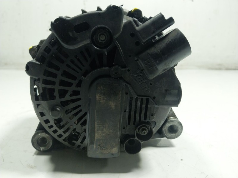 Recambio de alternador para peugeot 208 1.6 blue-hdi fap referencia OEM IAM  96105253 