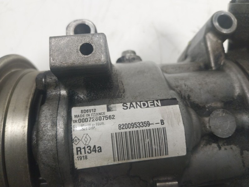 Recambio de compresor aire acondicionado para renault kangoo 1.5 dci diesel fap referencia OEM IAM  8200953359B 