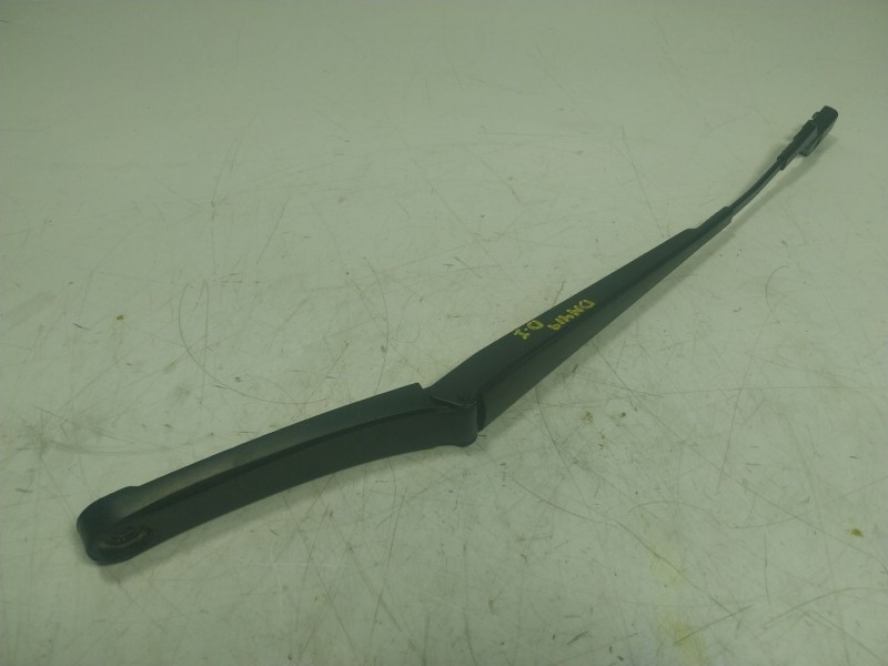 Recambio de brazo limpia delantero izquierdo para volkswagen arteon (3h7, 3h8) 2.0 tdi referencia OEM IAM   