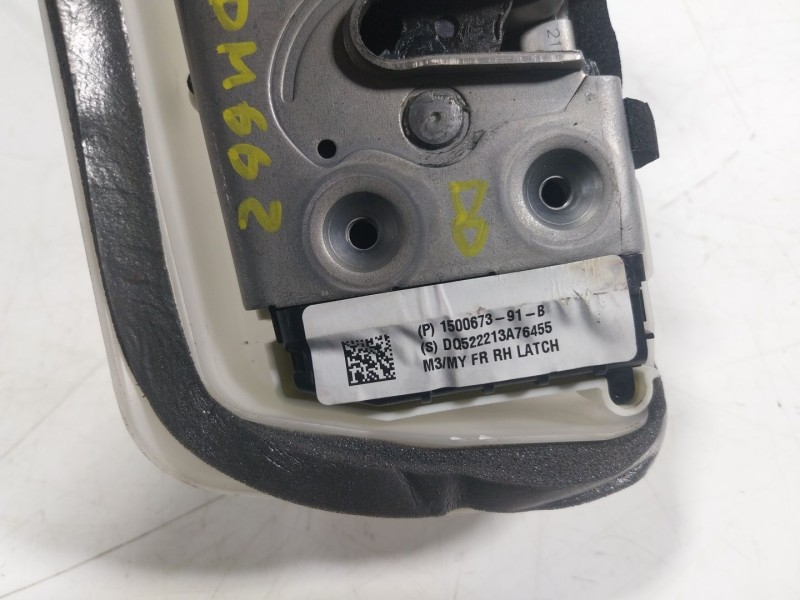 Recambio de cerradura puerta delantera derecha para tesla y referencia OEM IAM  150067391B 