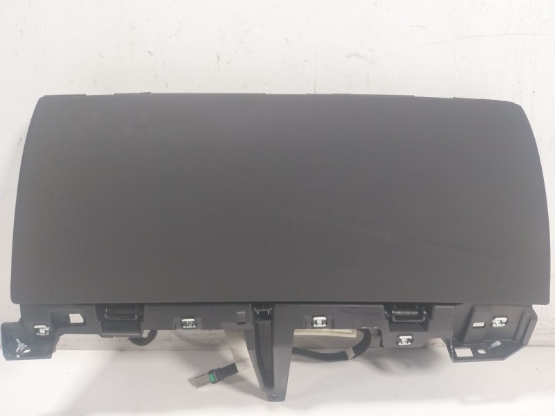 Recambio de guantera para tesla y referencia OEM IAM   