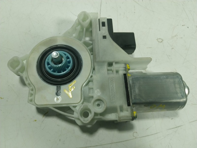 Recambio de motor elevalunas delantero izquierdo para tesla y referencia OEM IAM  G54953100 