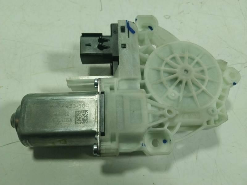 Recambio de motor elevalunas delantero izquierdo para tesla y referencia OEM IAM  G54953100 