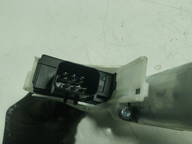 Recambio de motor elevalunas trasero izquierdo para tesla y referencia OEM IAM  G54954100 