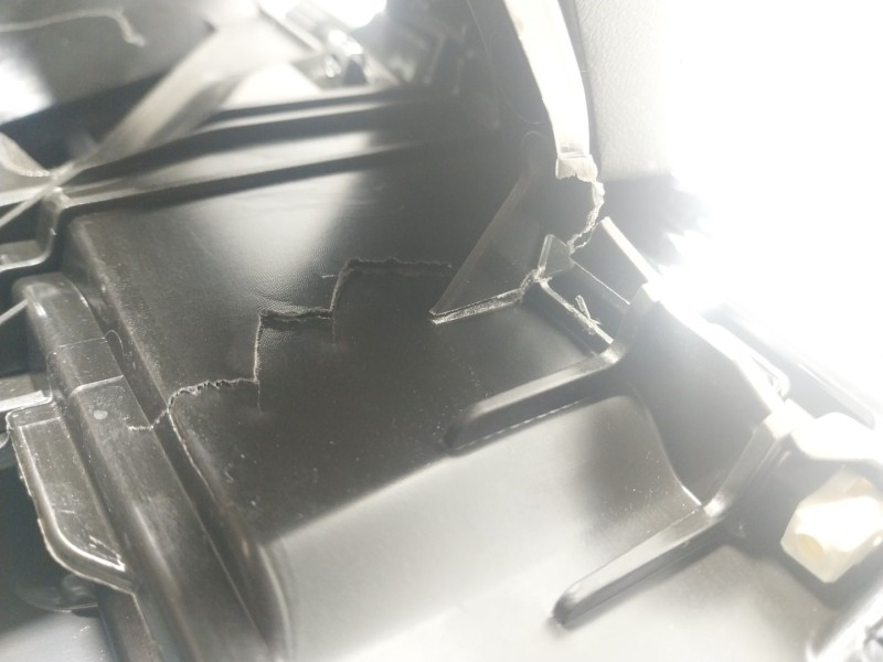 Recambio de salpicadero para tesla y referencia OEM IAM   