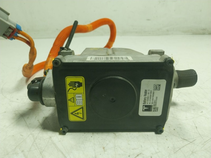 Recambio de calentador de agua para tesla model s p referencia OEM IAM  103890100H 