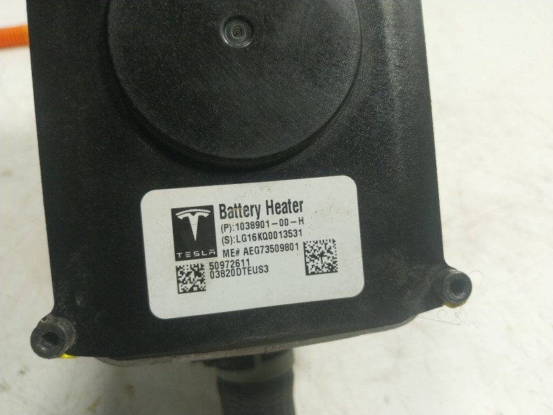 Recambio de calentador de agua para tesla model s p referencia OEM IAM  103890100H 