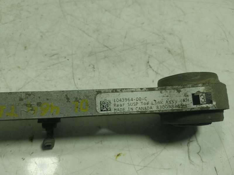 Recambio de brazo suspension superior trasero derecho para tesla model s p referencia OEM IAM  104396400C 