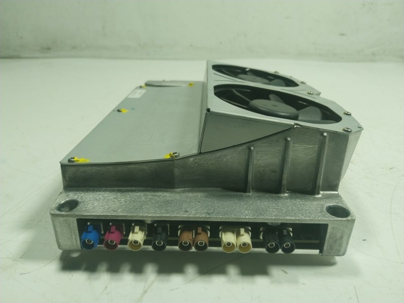 Recambio de modulo electronico para tesla model s p referencia OEM IAM  165500070I 