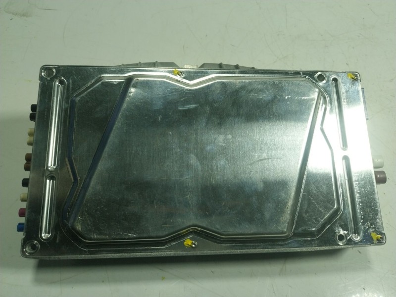 Recambio de modulo electronico para tesla model s p referencia OEM IAM  165500070I 