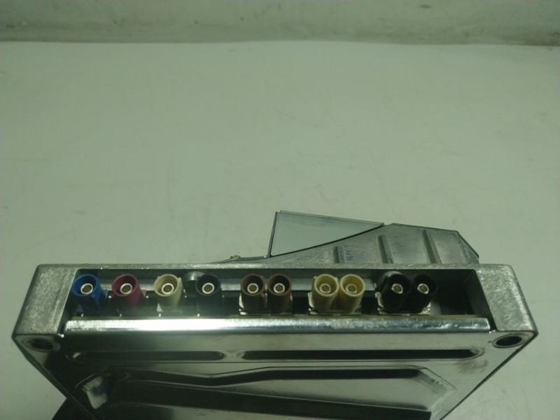 Recambio de modulo electronico para tesla model s p referencia OEM IAM  165500070I 