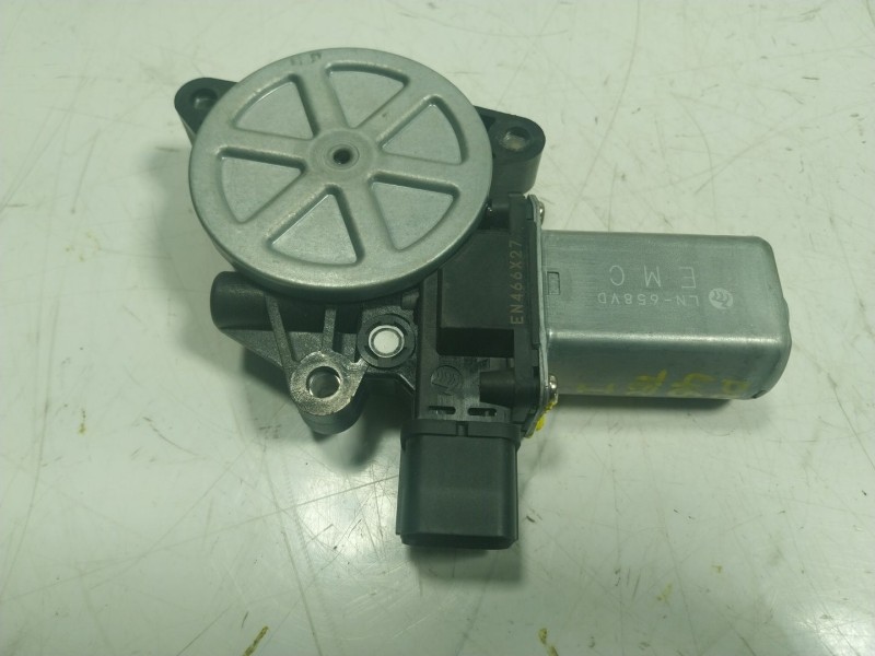 Recambio de motor techo electrico para tesla model s p referencia OEM IAM  EN466X27 