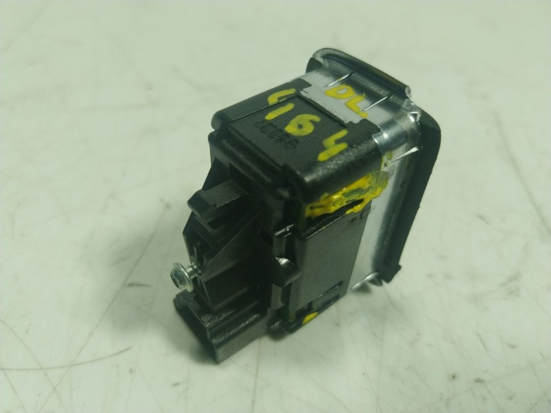 Recambio de mando elevalunas trasero derecho para tesla model s p referencia OEM IAM  10075077 