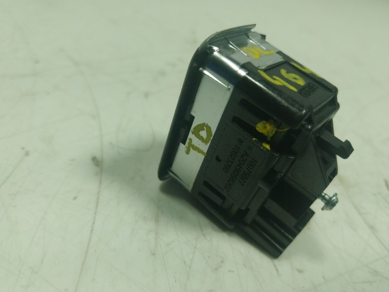 Recambio de mando elevalunas trasero derecho para tesla model s p referencia OEM IAM  10075077 