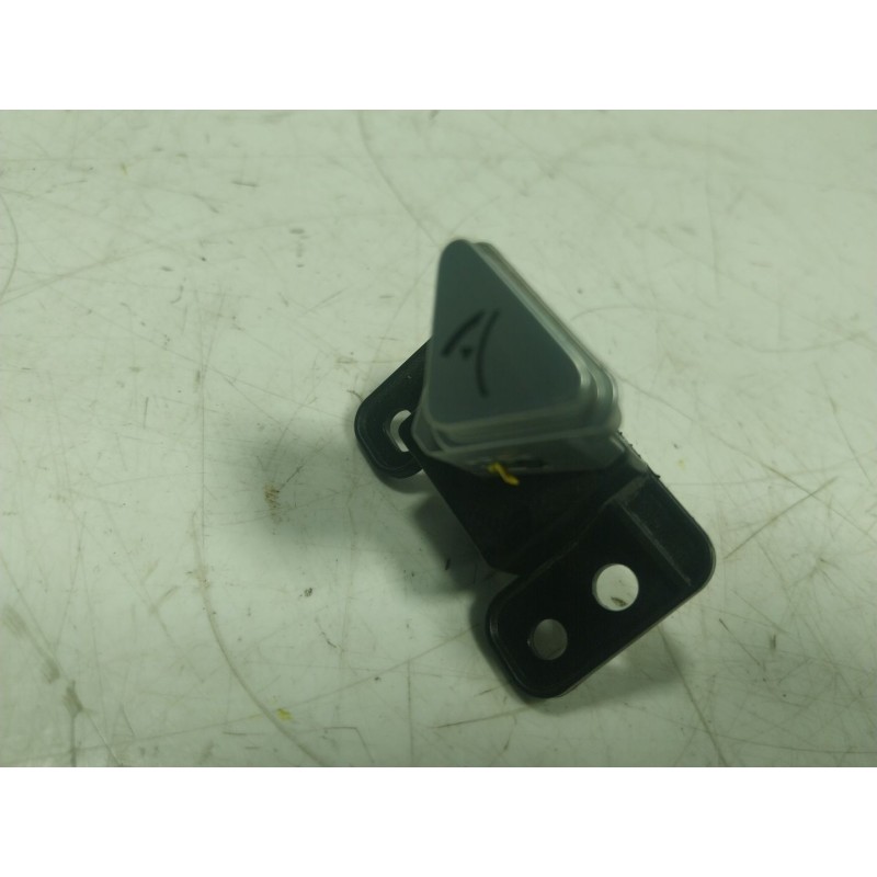 Recambio de maneta porton para tesla model s p referencia OEM IAM  600890600C 