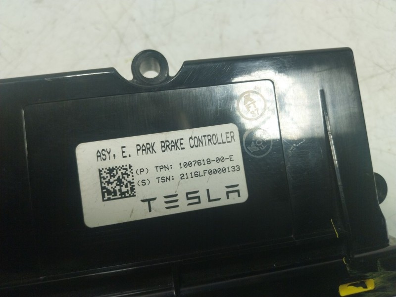 Recambio de modulo electronico para tesla model s p referencia OEM IAM  100761800E 